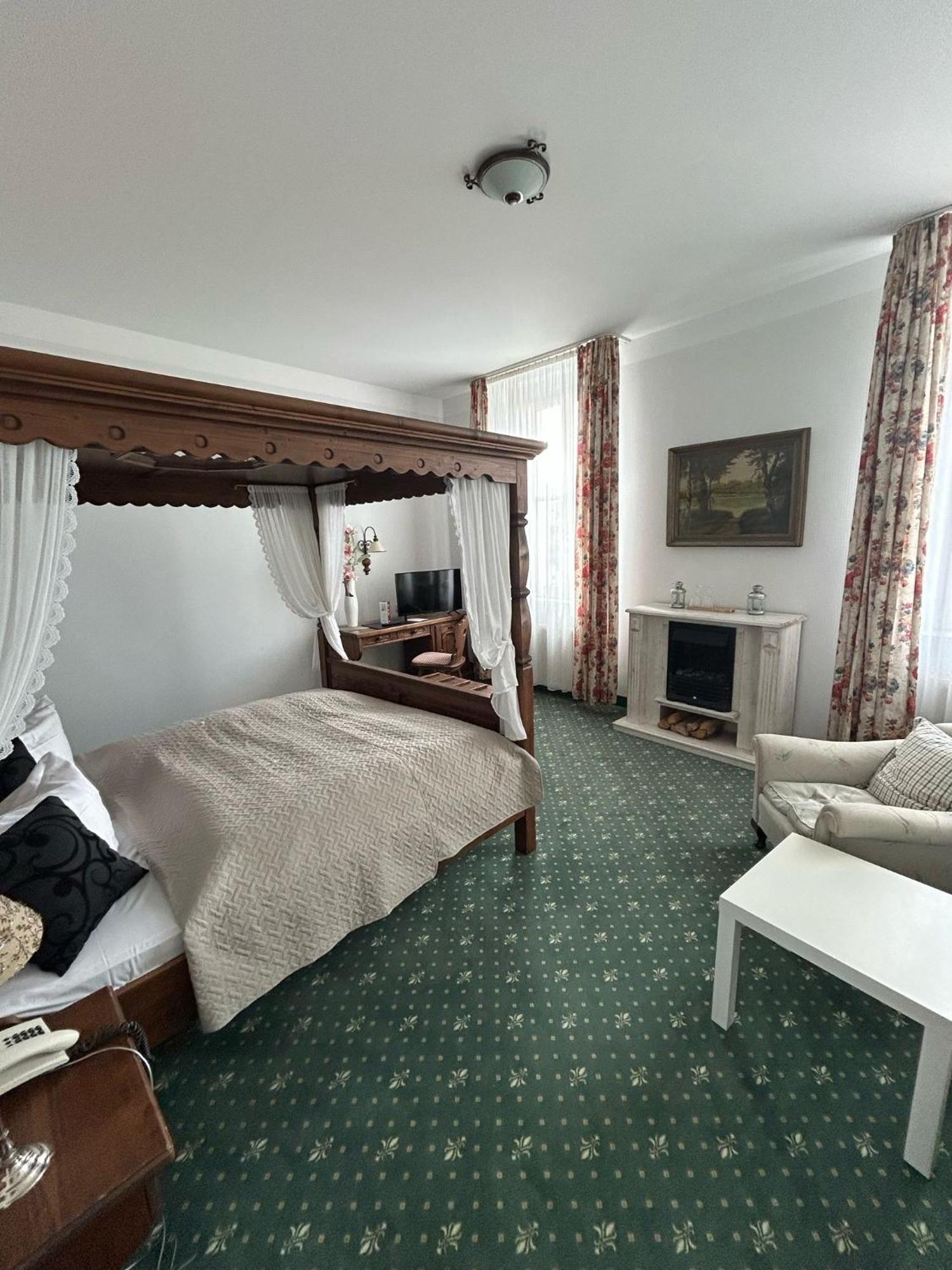 Hotel Uckermark 普伦茨劳 外观 照片